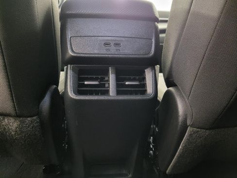 Used 2025 Chevrolet Equinox LT image 23