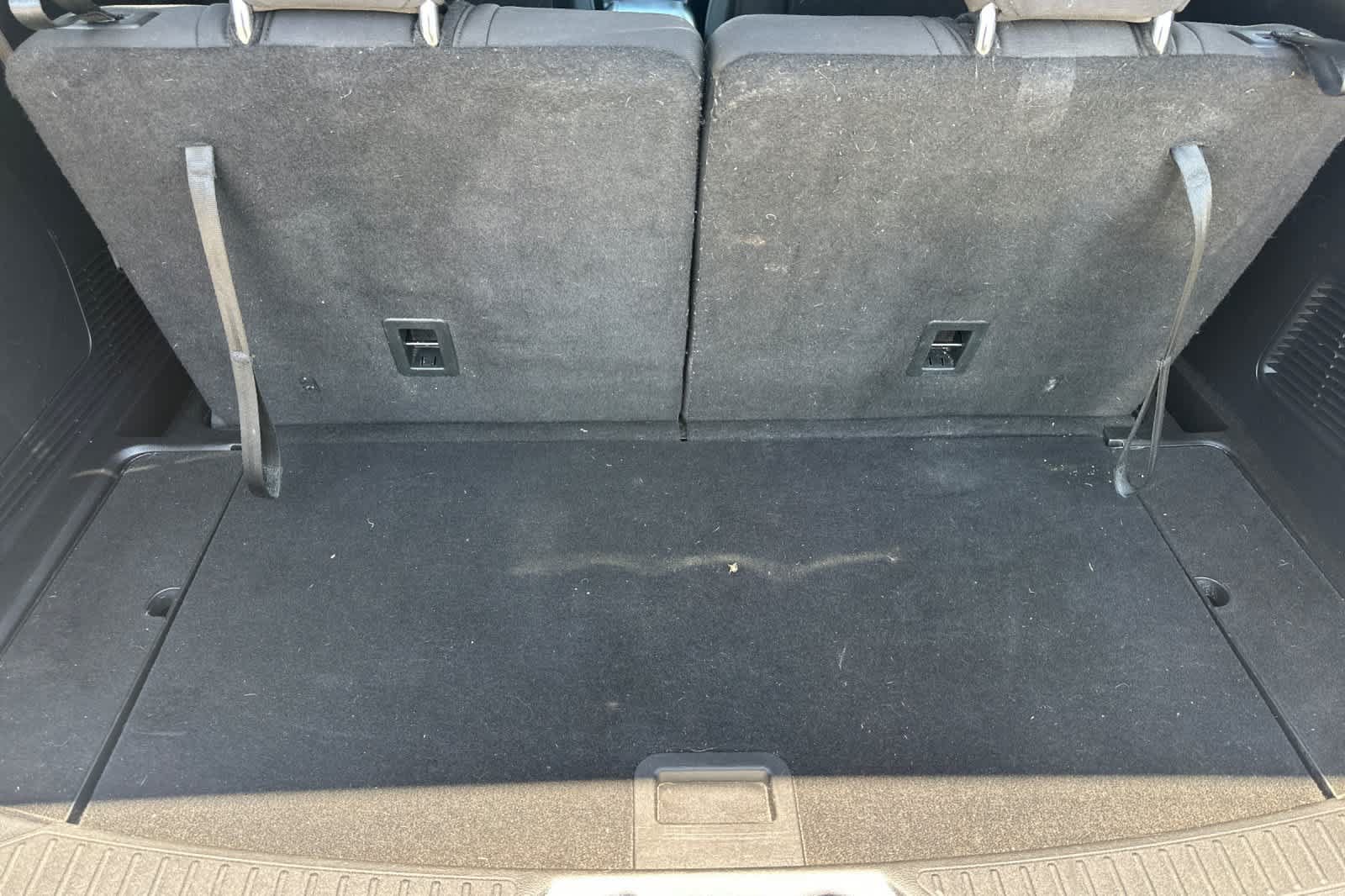 Used 2021 Ford Explorer XLT RWD image 17