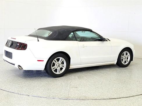 Used 2013 Ford Mustang V6 image 7