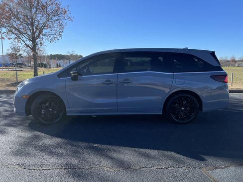 Certified 2025 Honda Odyssey Sport-L image 6