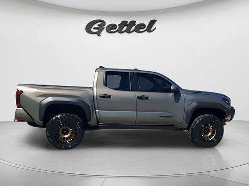 New 2025 Toyota Tacoma TRD Off-Road image 9