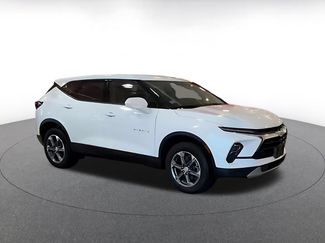 Used 2025 Chevrolet Blazer LT FWD video 2