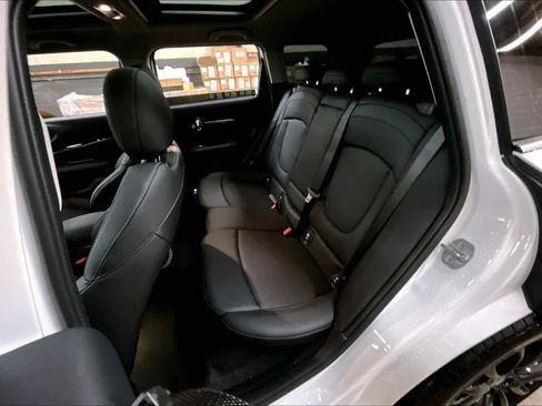 Used 2024 MINI Cooper Clubman S image 28