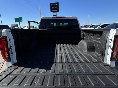Used 2025 GMC Sierra 1500 AT4 image 28