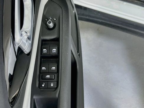 Used 2022 Jeep Compass Limited AWD/4WD image 17