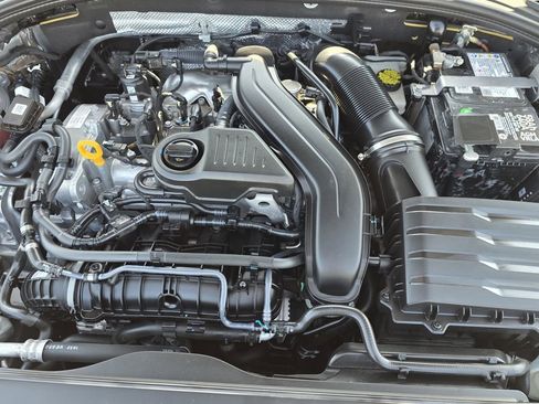 Used 2024 Volkswagen Jetta Sport image 21