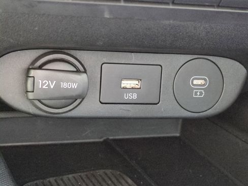 Certified 2025 Hyundai Elantra SEL image 20