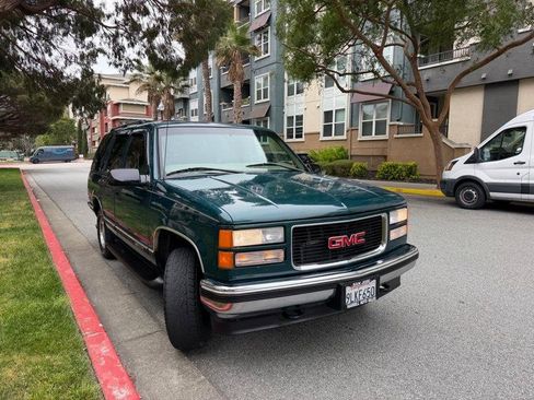 Used 1997 GMC Yukon 4WD 4-Door w/ Marketing Opt Pkg 5 image 11