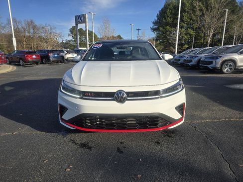 Used 2025 Volkswagen Jetta GLI Autobahn image 2