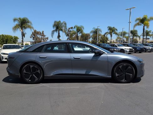 Used 2024 Lucid Air Touring AWD/4WD image 10