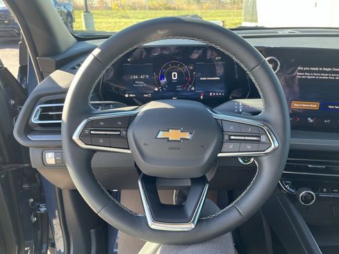 New 2026 Chevrolet Traverse LT image 14