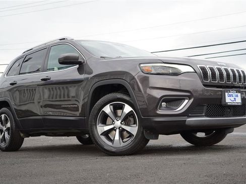 Used 2019 Jeep Cherokee Limited w/ Technology Group image 10