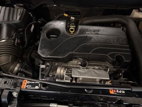 Used 2023 Chevrolet Equinox RS w/ LPO, Floor Liner Package image 24