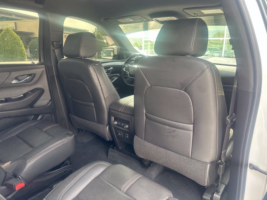 Used 2022 Chevrolet Traverse RS FWD image 30