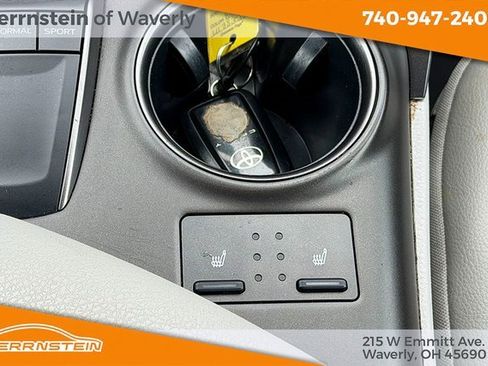 Used 2023 Toyota Camry SE image 11