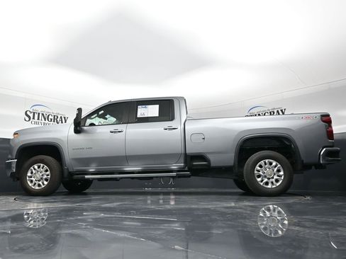 Used 2024 Chevrolet Silverado 3500 LT image 20