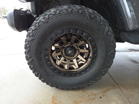 Used 2020 Jeep Wrangler Unlimited Sahara image 71