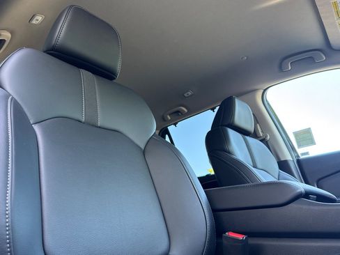 Used 2025 Honda Pilot EX-L image 24