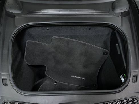 Certified 2023 Porsche 911 GT3 image 32