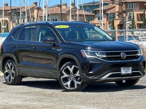 Used 2022 Volkswagen Taos SEL AWD/4WD image 1