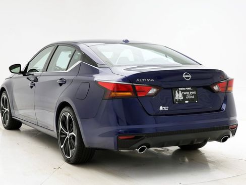 Used 2024 Nissan Altima 2.5 SR image 7