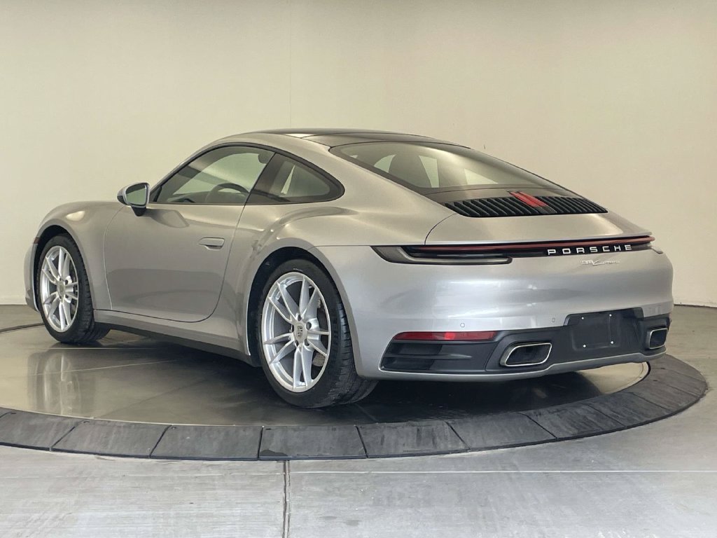 Certified 2024 Porsche 911 Carrera RWD image 3
