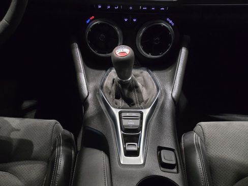 Used 2020 Chevrolet Camaro SS image 21