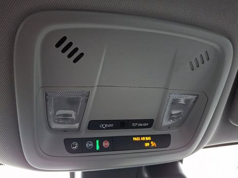 Used 2025 Chevrolet Malibu LT image 31