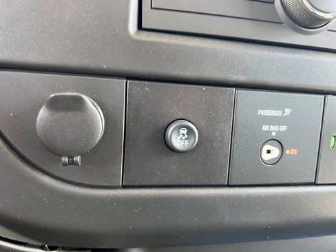 New 2025 GMC Savana 2500 Extended w/ Driver Convenience Package image 10