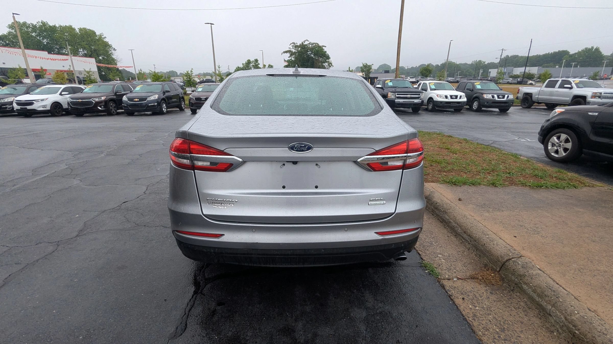 Used 2020 Ford Fusion SEL FWD image 6