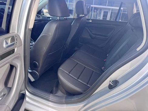 Used 2013 Volkswagen Jetta TDI image 11