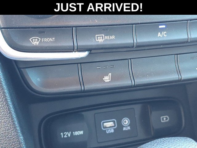 Used 2020 Hyundai Santa Fe SEL FWD image 16