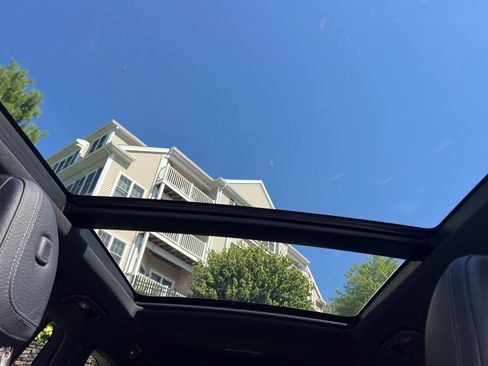 Used 2022 Mercedes-Benz GLS 450 4MATIC image 24