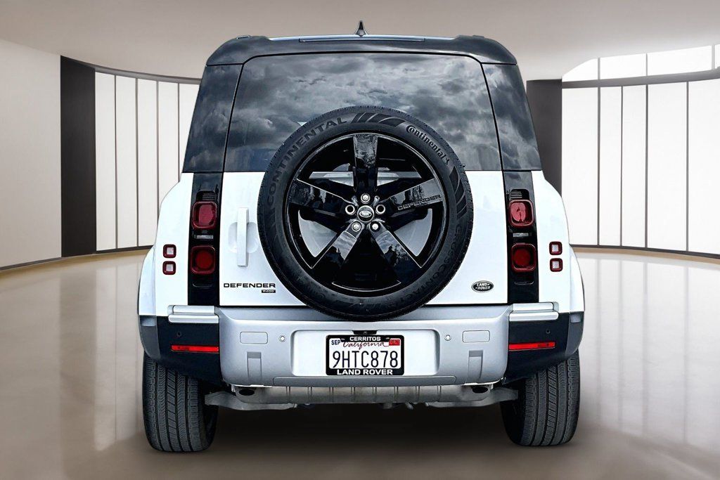 Used 2023 Land Rover Defender 110 SE AWD/4WD image 5