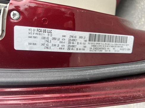 Used 2019 Dodge Grand Caravan SXT FWD image 23