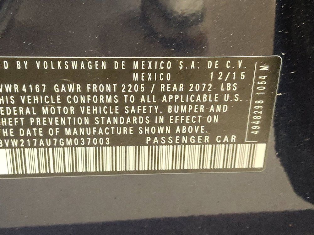 Used 2016 Volkswagen Golf S FWD image 33