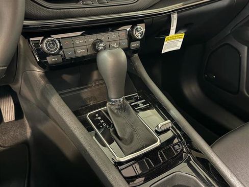 New 2026 Jeep Compass Limited w/ Sun, Sound & Navigation Group image 7