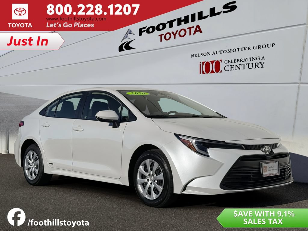 Certified 2026 Toyota Corolla LE AWD/4WD image 1
