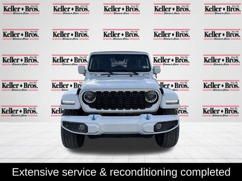 Used 2024 Jeep Wrangler High Altitude image 2