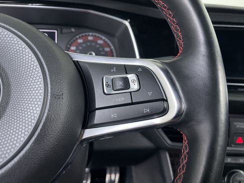 Used 2019 Volkswagen Jetta GLI FWD image 26