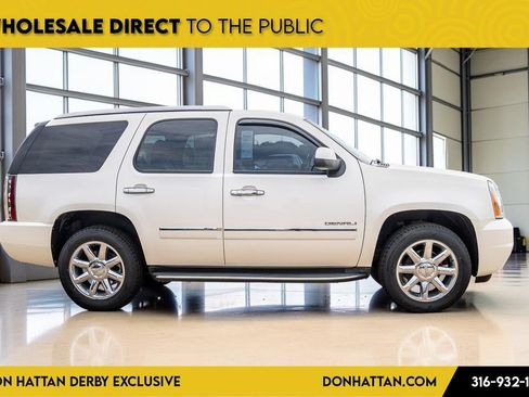 Used 2013 GMC Yukon Denali AWD/4WD image 33