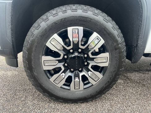 Used 2024 GMC Sierra 2500 Denali w/ Denali Reserve Package AWD/4WD image 19