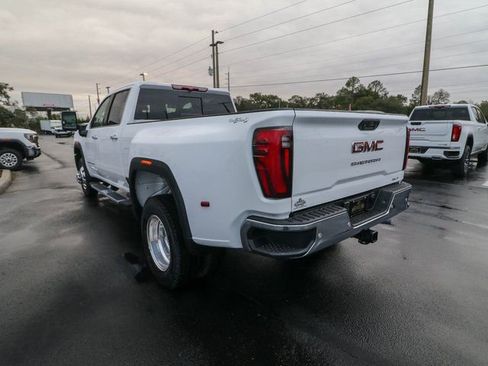 New 2026 GMC Sierra 3500 SLT w/ SLT Premium Package image 7