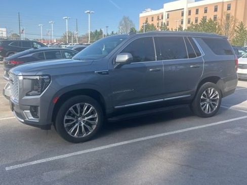 Used 2021 GMC Yukon Denali w/ Advanced Technology Package image 2