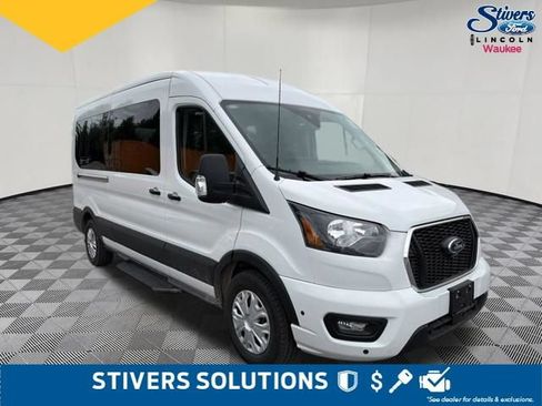 Used 2025 Ford Transit 350 XLT RWD image 3