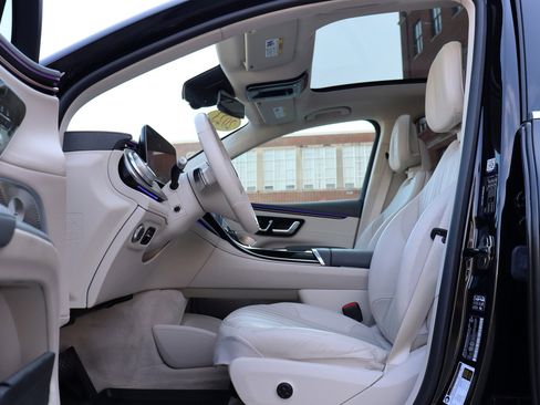 Used 2023 Mercedes-Benz EQS 450+ 4MATIC SUV image 12