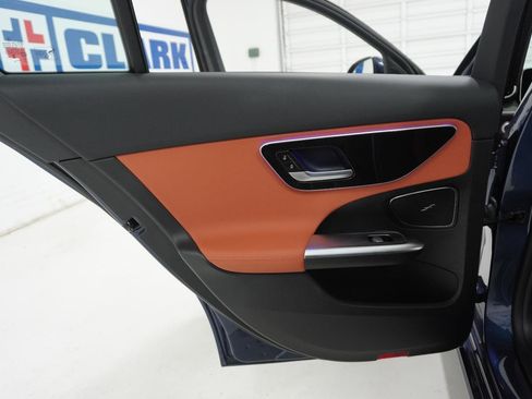 Used 2025 Mercedes-Benz C 300 Sedan image 29