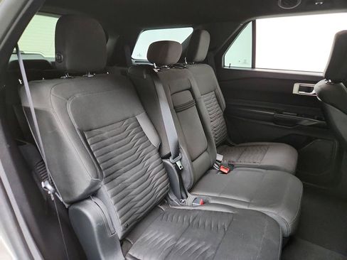Used 2020 Ford Explorer XLT RWD image 28