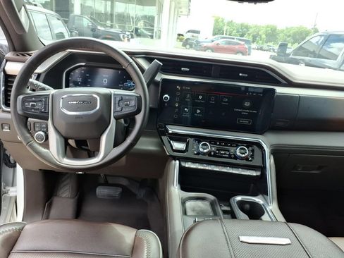 Used 2024 GMC Sierra 2500 Denali w/ Denali Reserve Package AWD/4WD image 22