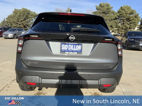 New 2026 Nissan Kicks SV w/ SV Premium Package image 4